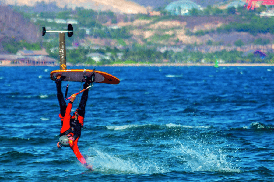 Изображение Хэнддраг Бэкролл Кайтлуп в испольнении Юры Дынина